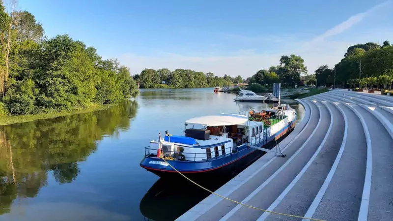 Sur La Saône à Seurre