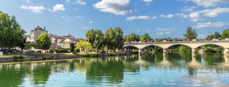 La Charente location de bateau Nicols