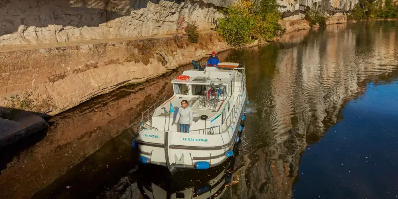 Le Lot location de bateau Locaboat