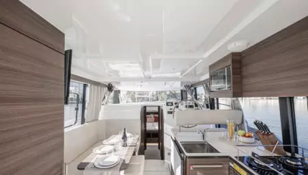 Le Boat Liberty vu sur le salon du bateau