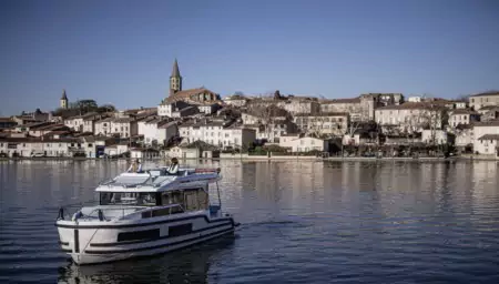 Le Boat Liberty vu sur l'avant du bateau