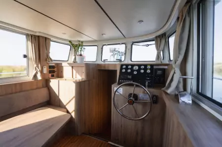 Poste de pilotage intérieur