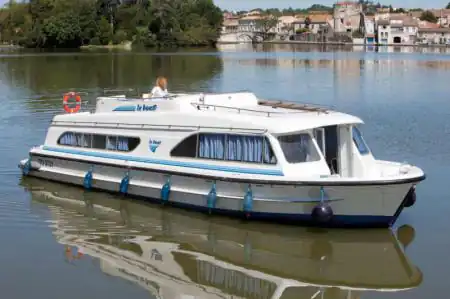 Le Boat : Dancer 4 (Salsa A) photo 2
