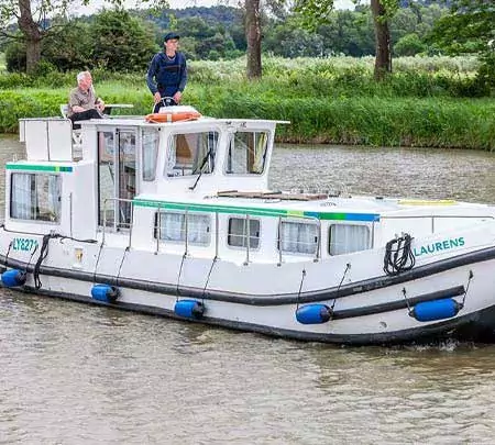 Locaboat by Riverly Panoramic P.1160FB rental boat