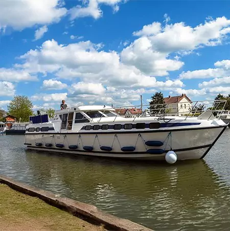 Les Canalous FPP Tarpon 49 Quattro Prestige S  rental boat