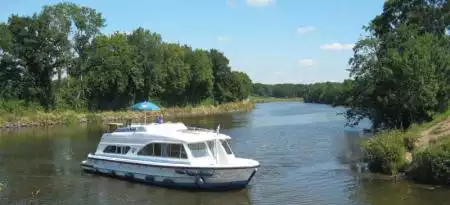 Tango Le Boat
