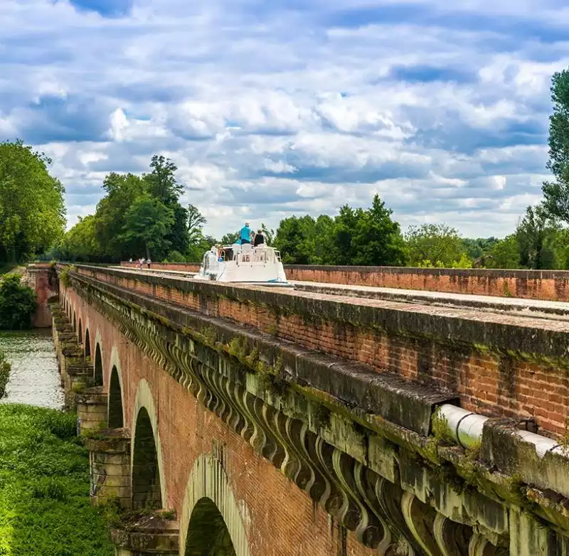 Canal latéral à la Garonne