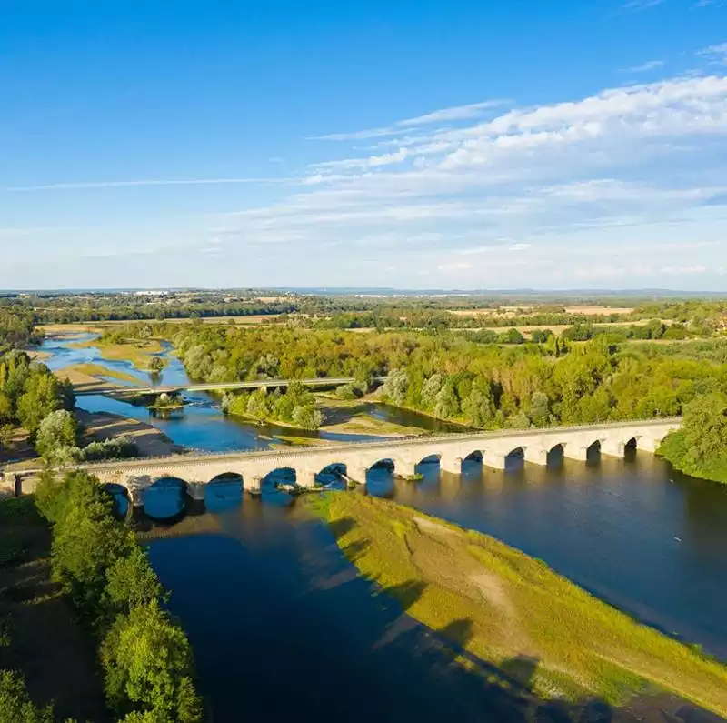 Canal latéral à la Loire